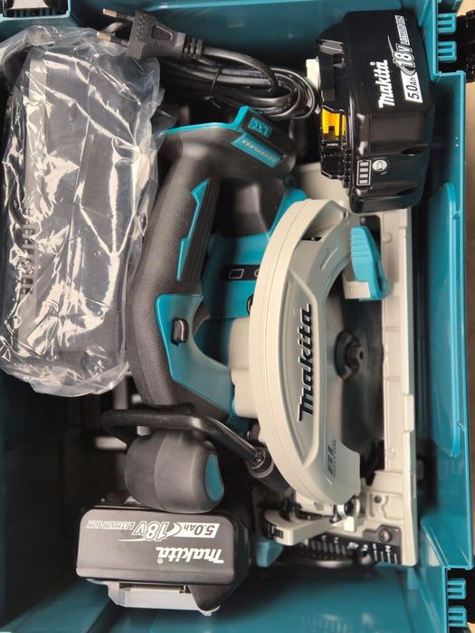 Fierăstrău circular makita