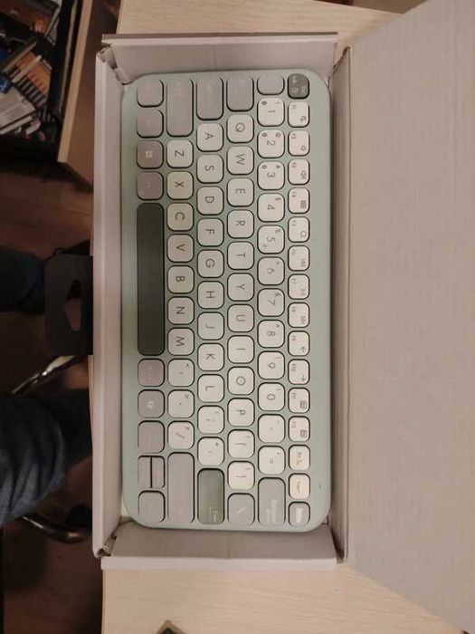 Tastatura wireless Asus KW100