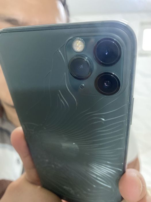 iphone 11 pro max 64 GB sotiladi