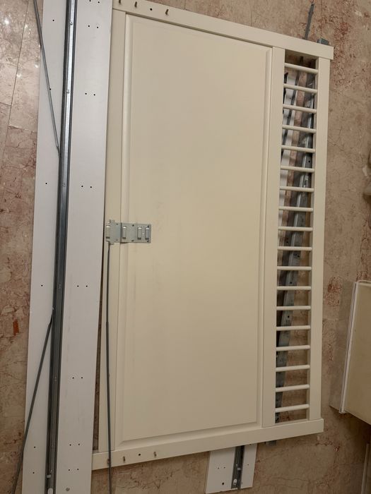 Pat Ikea model Hemnes culoarea alba