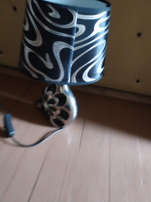 Продавам нощна лампа в много добро састояние веднъж е използвана и е м