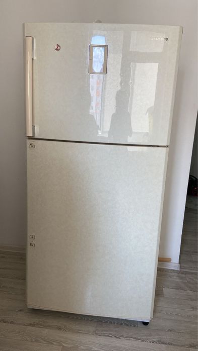 Холодилник LG в хорошем состояни
