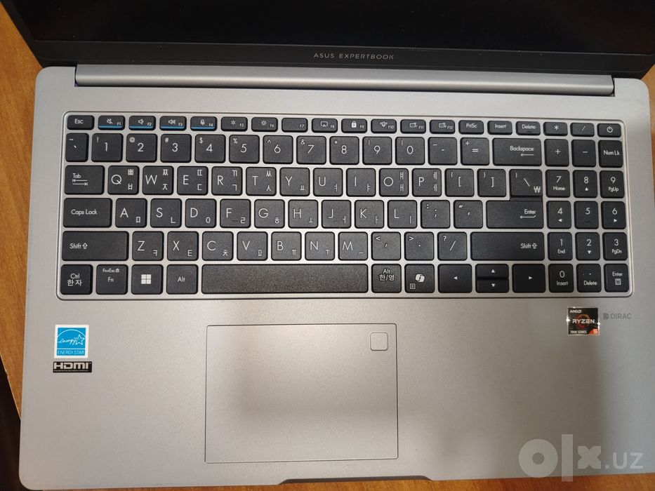 ASUS ExpertBook P1