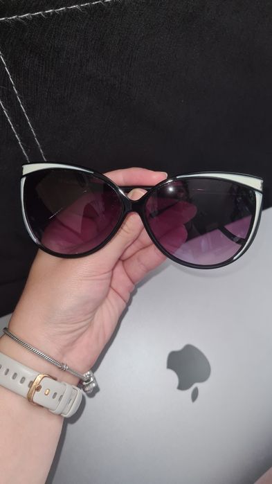 Нови дамски очила