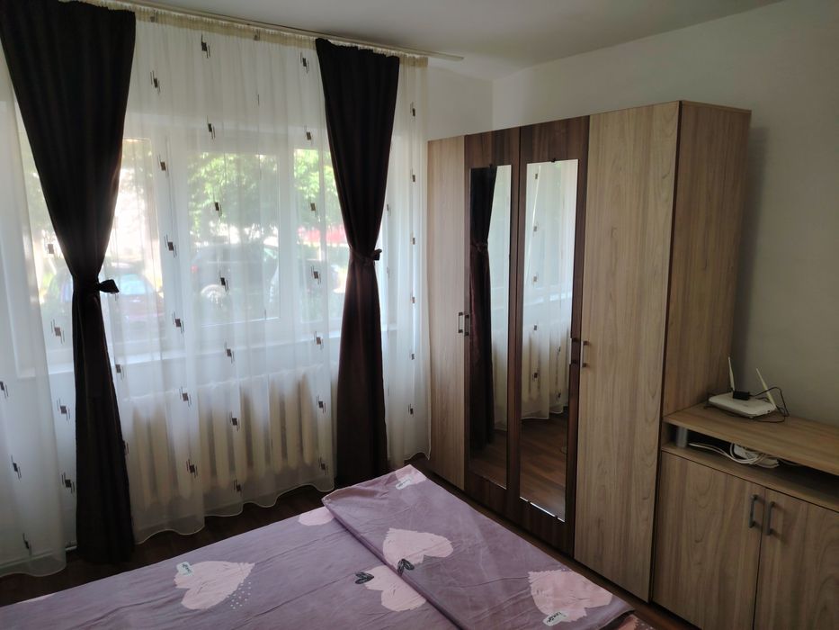 Închiriez apartament 2 camere ampoi 3