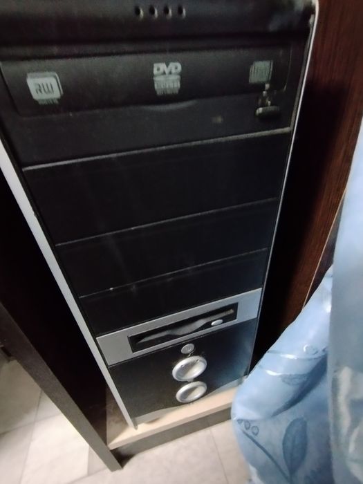 Продается настольный компьютер