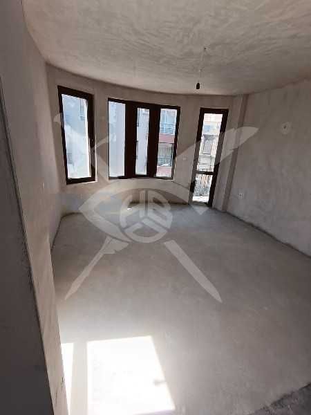 Продава се Тристаен апартамент в Поморие - 119 кв.м за 765 €/кв.м - Снимка #2