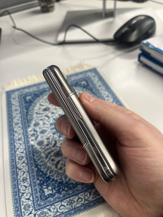 Nokia 8800 Art Carbon