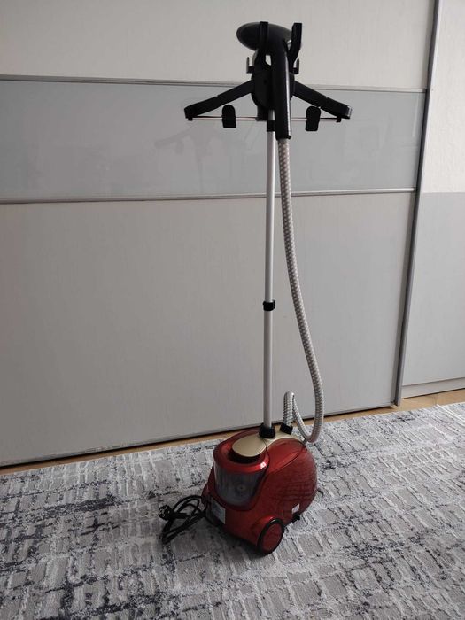 Fierul de calcat si curatat haine cu aburi vertical Saturn ST-CC0227