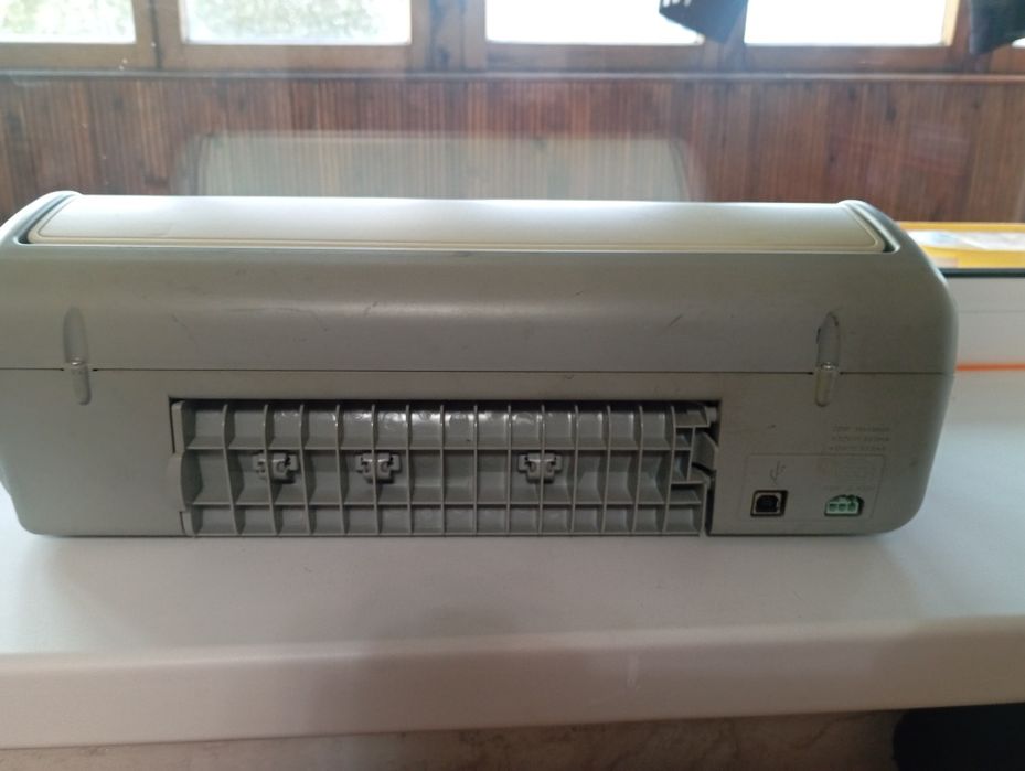 струйный принтер Deskjet D1360