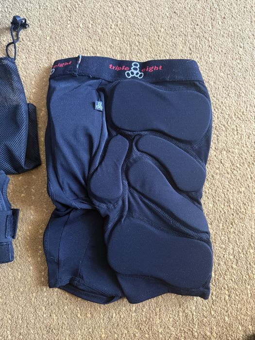 Echipament protectie Triple eight