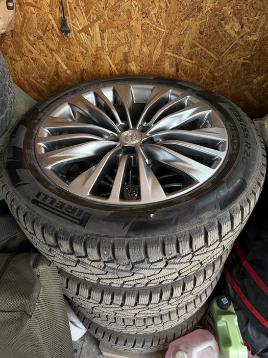 Комплект диски+резина Toyota r20