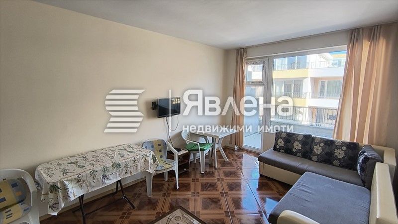 Продава се Двустаен апартамент в к.к. Слънчев бряг - 63 кв.м за 1000 €/кв.м - Снимка #3