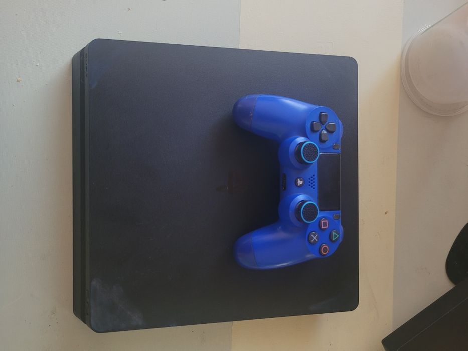 Ps4 slim 500gb memorie