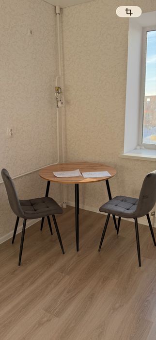 Продам стол круглый