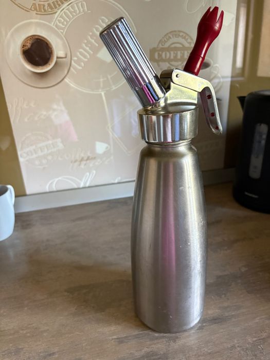 Sifon cu butelie de inox pentru frisca Profesional