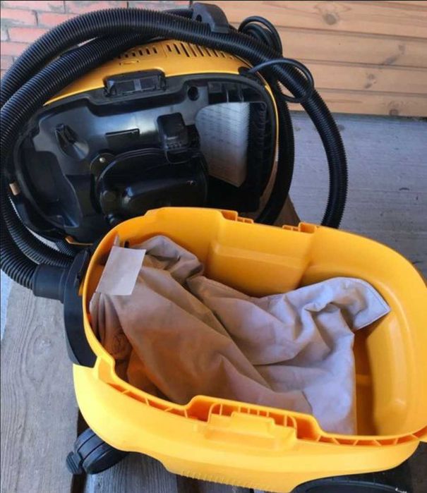 Пылесос Mirka DE 1230