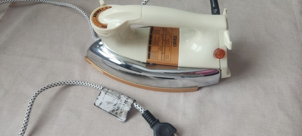 Утюг Ретро? Классический?)