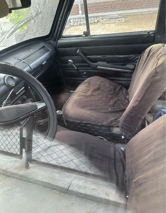 Vaz 2101 sotiladi