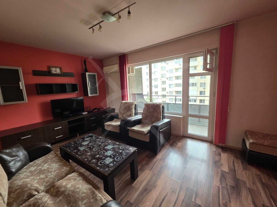 Продава се Тристаен апартамент в Пловдив, Тракия - 85 кв.м за 1877 €/кв.м - Снимка #2