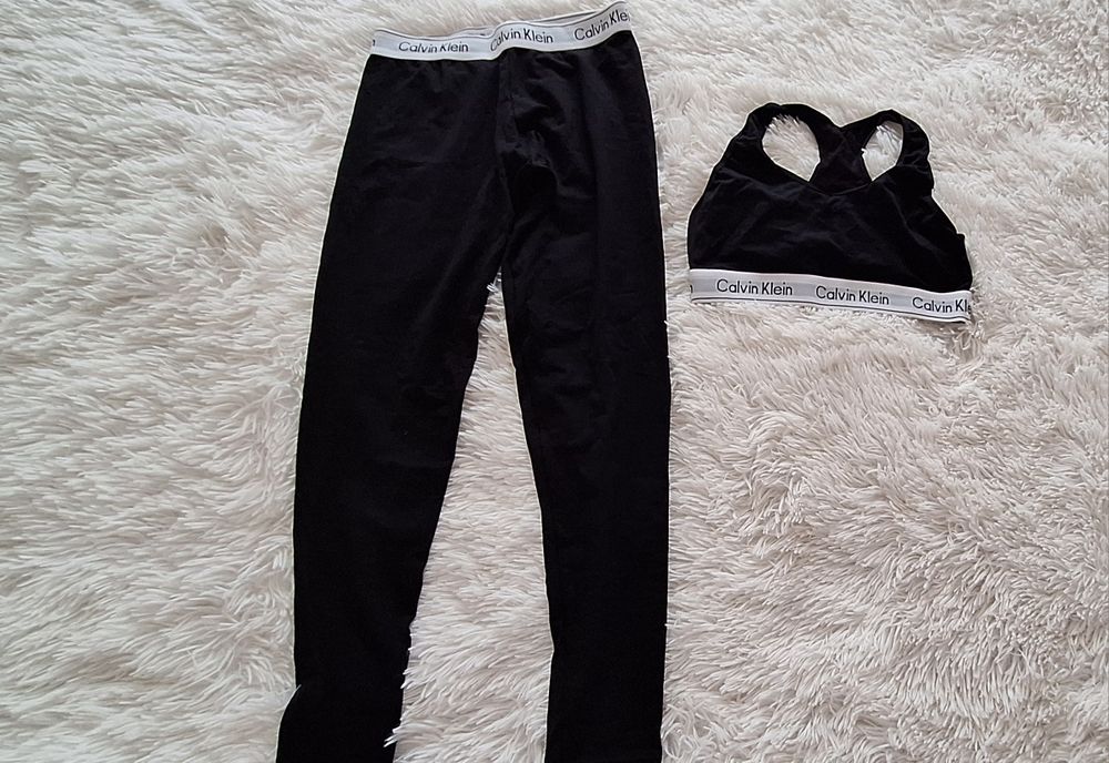 Set Calvin Klein Nou (bustiera+ pantaloni)