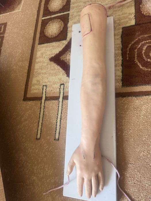 Муляж рука продается
