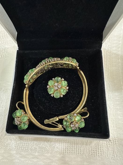 Женский золотой комплект 750 пробы