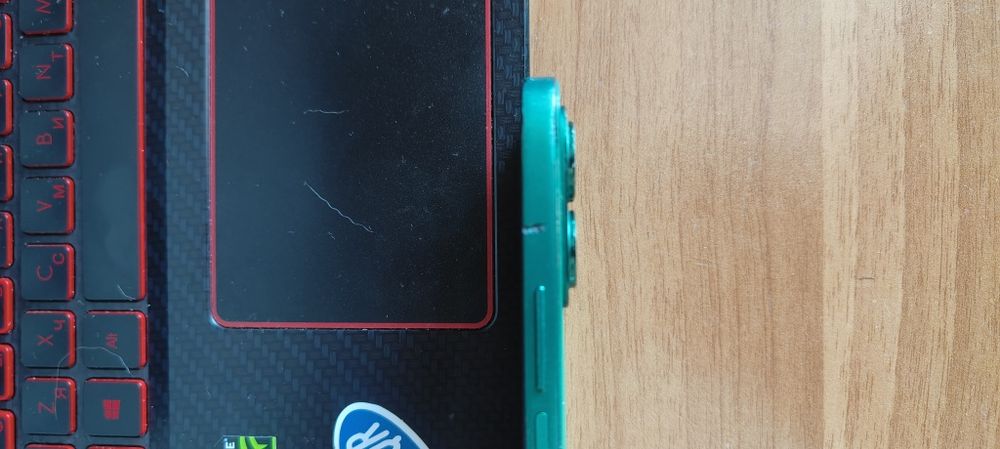 Продам телефон Honor x8b