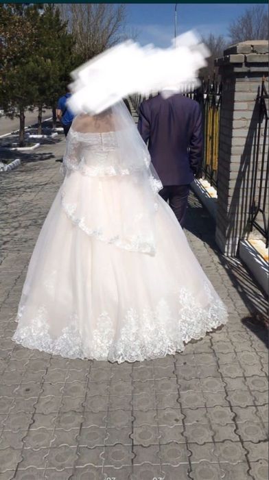 СРОЧНО продаю свадебное платье