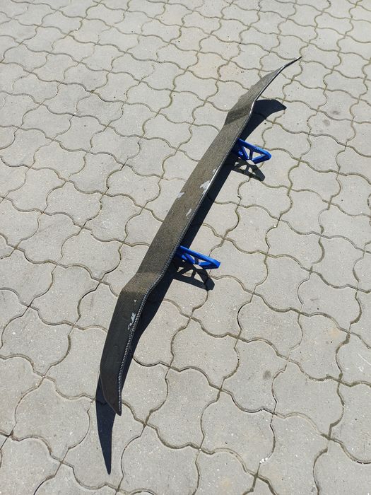Spoiler universal carbon