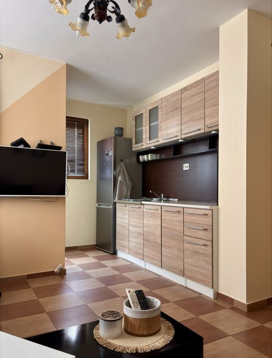 Дава се под наем Двустаен апартамент в Плевен, Мара Денчева - 60 кв.м за 357 € - Снимка #1