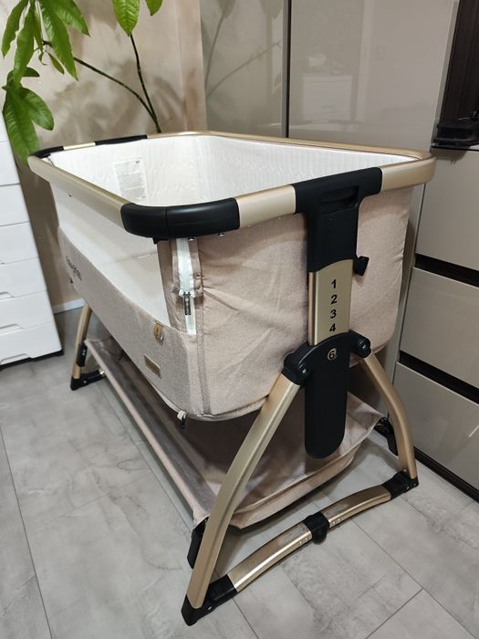 Кошара с подвижна страна Chipolino Baby boss, Бежова+ матрак бамбук