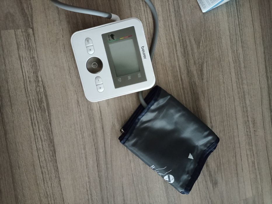 Тонометр beurer, совершено новый