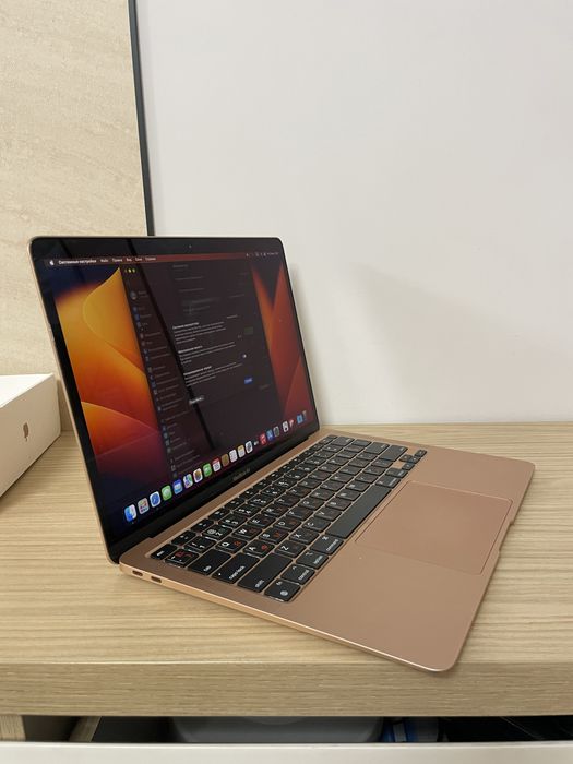 Apple Macbook Air M1  срочно