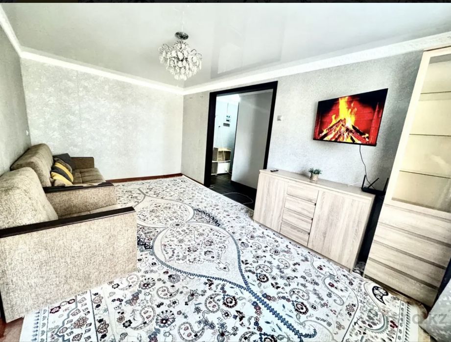 Сдается 2 комнатная квартира в самом цертре Караганды