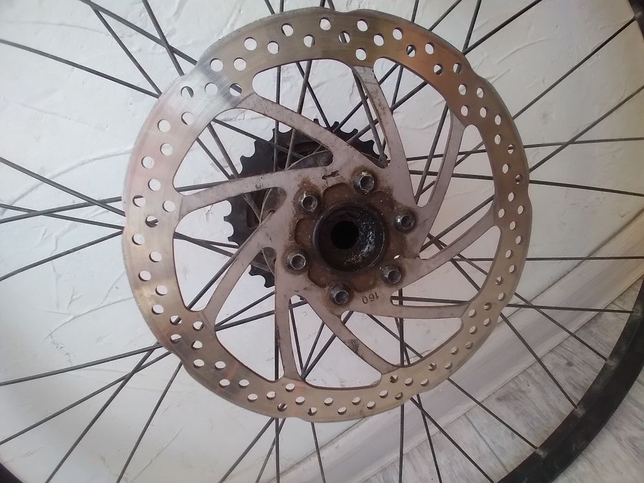 Продам колесо от велосипеда за 2000 тенге