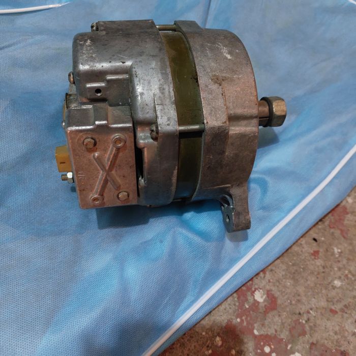 Продам Генератор ЗИЛ