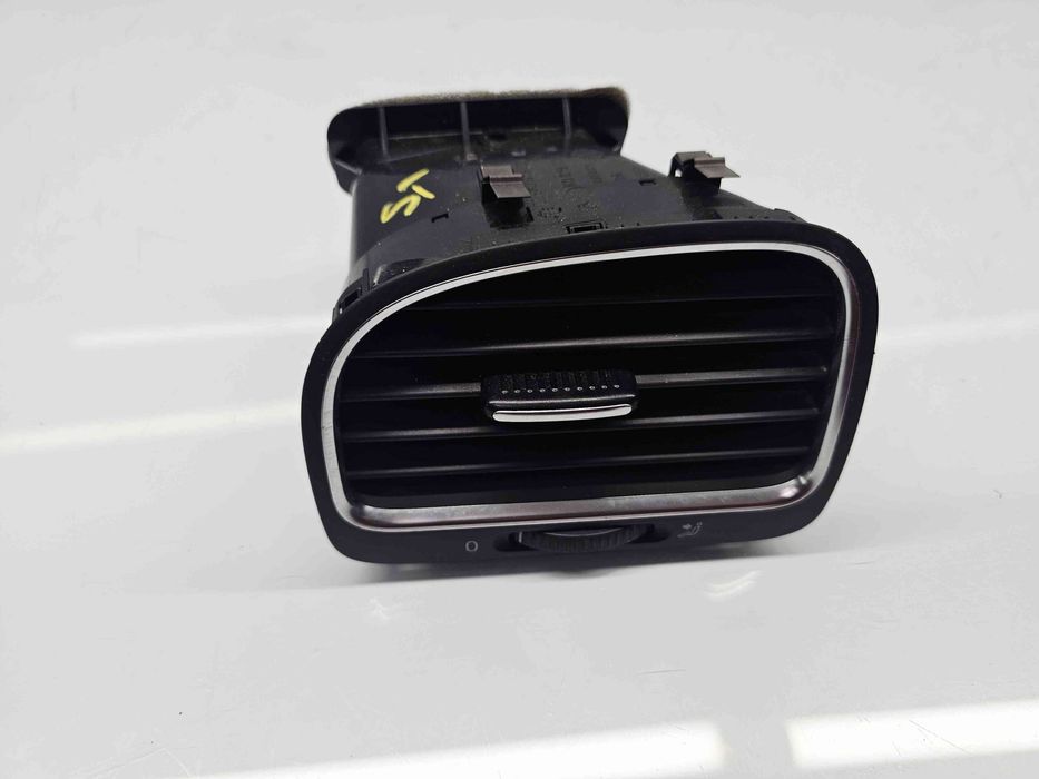 Grila aerisire stanga Volkswagen Golf 6 (5K1) [Fabr 2009-2013] 5K0819