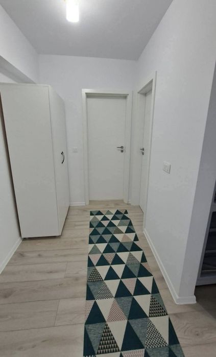 Vând Apartament cu două camere et 4 din 6 cu lift MIOVENI.
