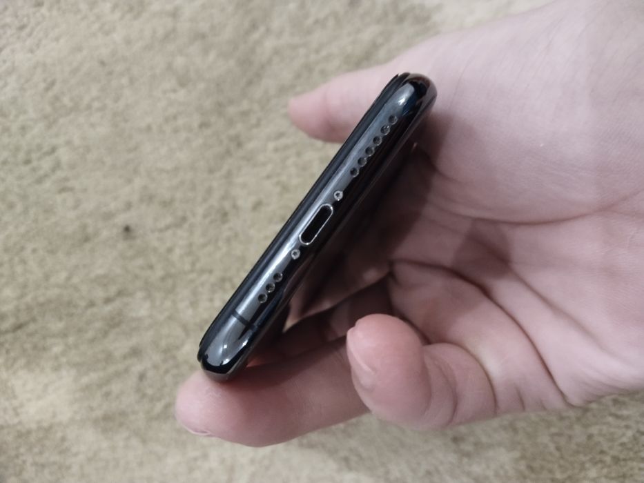 Iphone XS Алам дегендер лс!!!