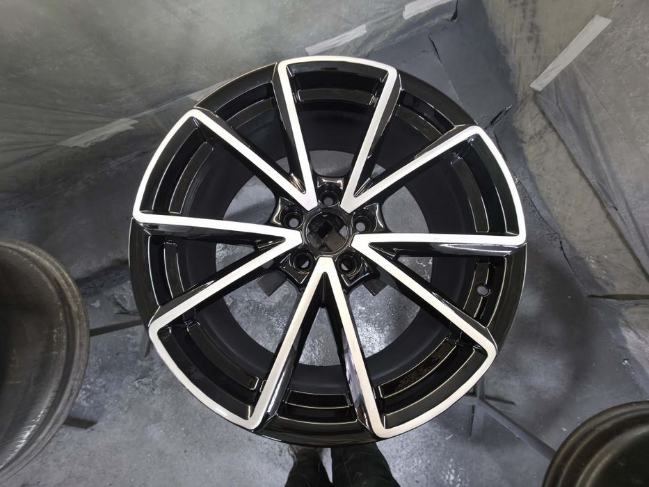 ОЕМ Джанти  19" 5х112, ET40 8.5J, s4 rs4 audi 19 Hankook 245/40/19