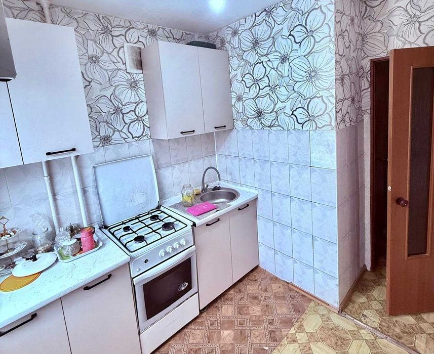 2 комнатная квартира 8 мкр