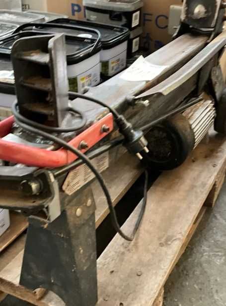 Aparate de deschicat lemne