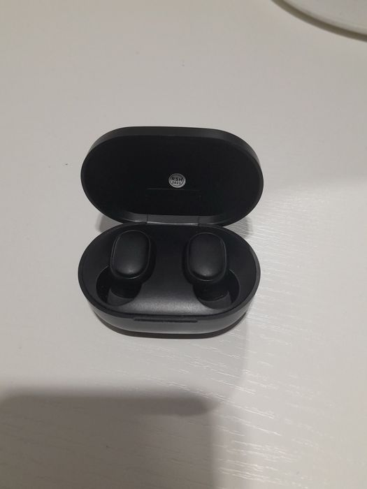 продам беспроводные наушники редми