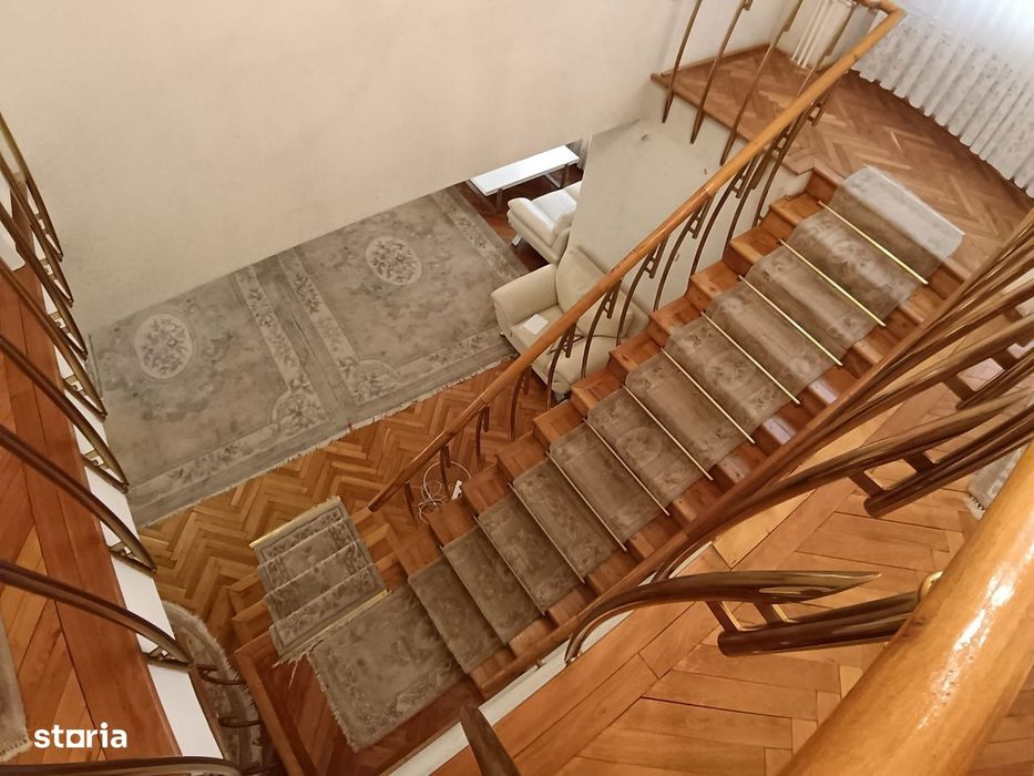 Vanzare 5 camere Batistei