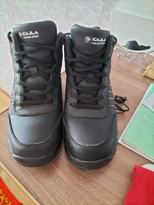 Зимняя ботинка на подростка