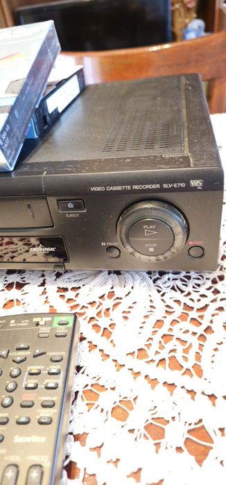 Video recorder SONY excelent plus 20 casete noi.