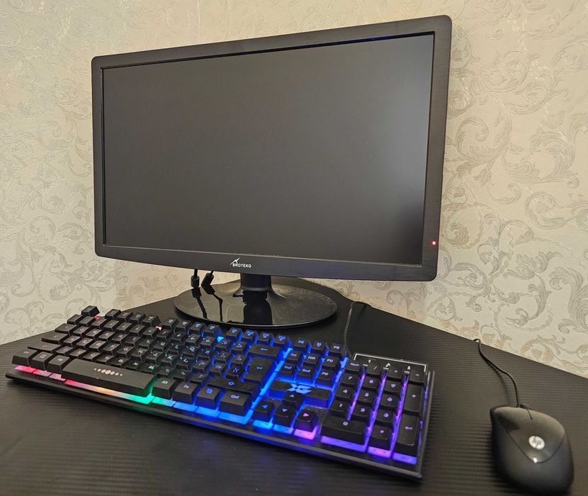 Продам компьютер на процессоре Intel Xeon