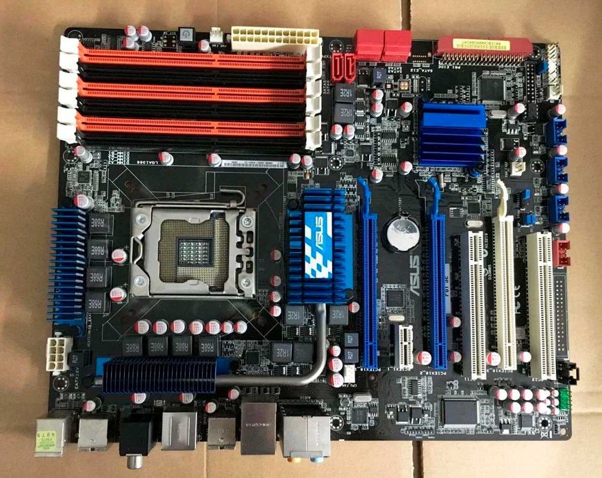 Asus P6T SE(1366) + i7 930 4/8