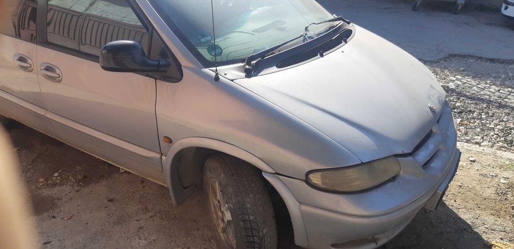 Крайслер Вояджър-3,3 бензин-останали части